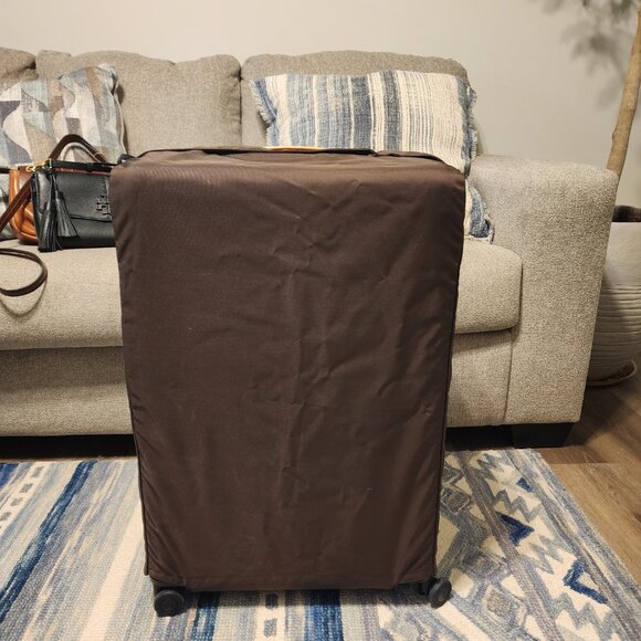 Louis Vuitton - Picture 12 of 12